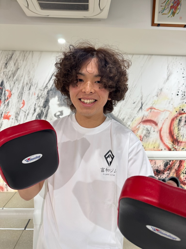 久保　栄太